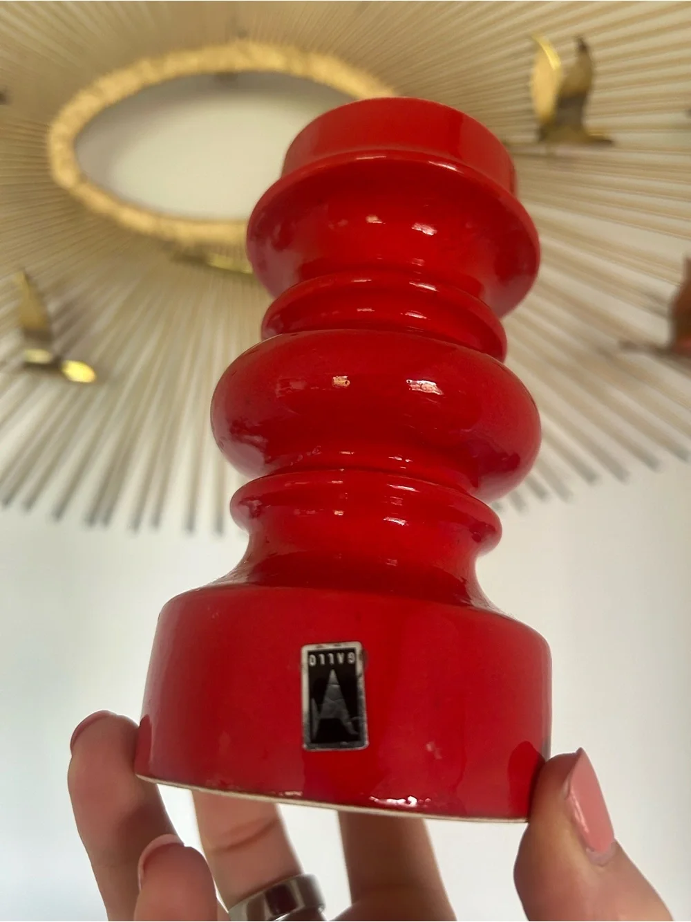 N/A bold red